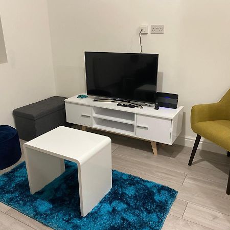 Marie'S Serviced Apartments- 2 Bedroom City Stay Bedford Extérieur photo