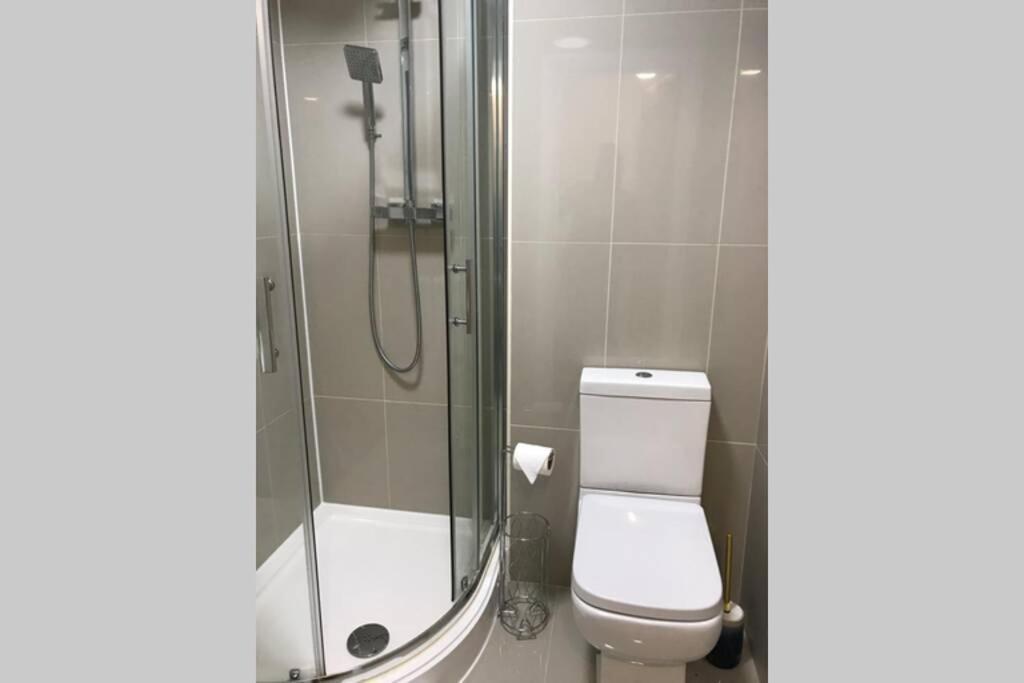 Marie'S Serviced Apartments- 2 Bedroom City Stay Bedford Extérieur photo
