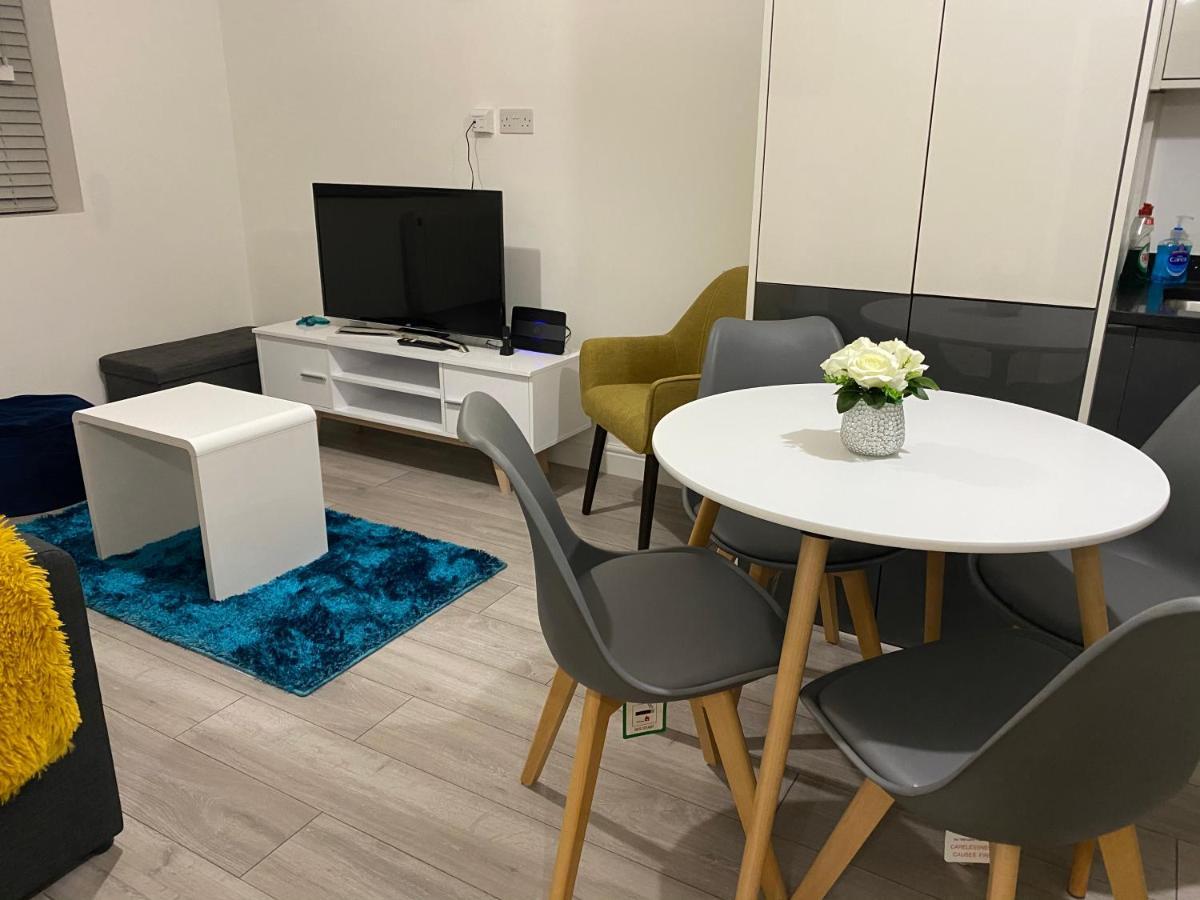 Marie'S Serviced Apartments- 2 Bedroom City Stay Bedford Extérieur photo