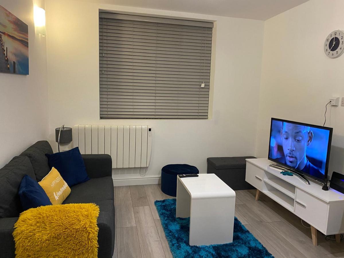 Marie'S Serviced Apartments- 2 Bedroom City Stay Bedford Extérieur photo